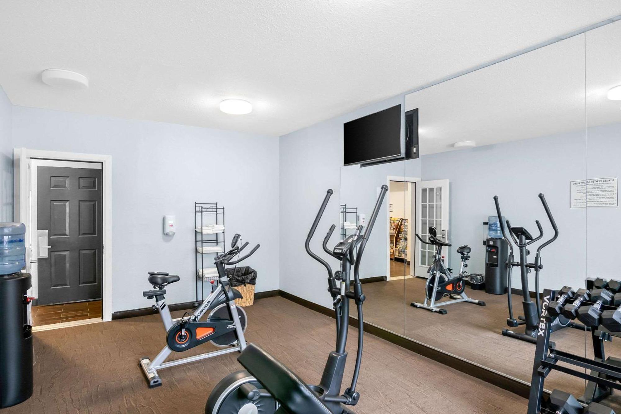 Quality Inn Куінсбері Екстер'єр фото
