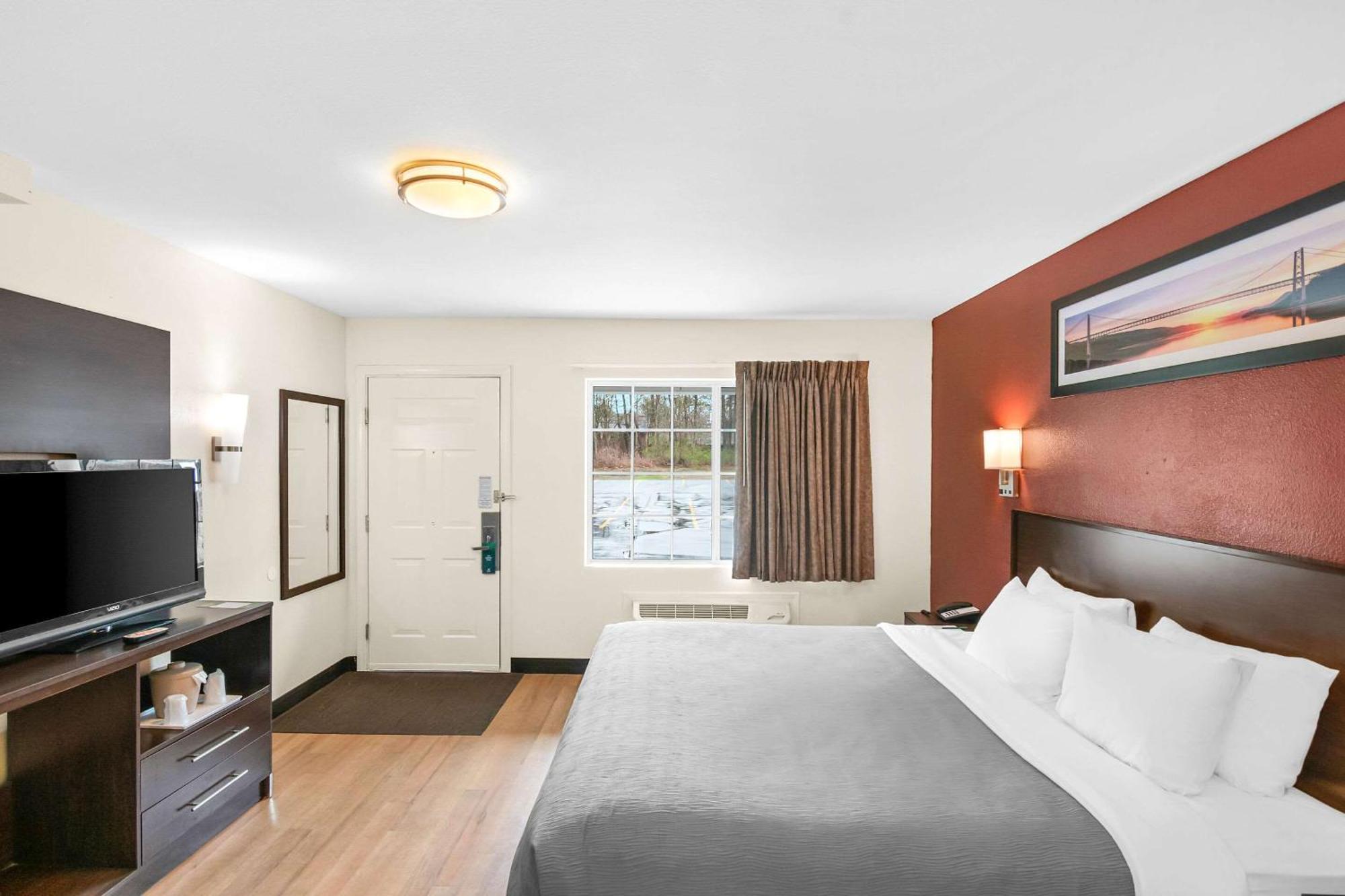 Quality Inn Куінсбері Екстер'єр фото