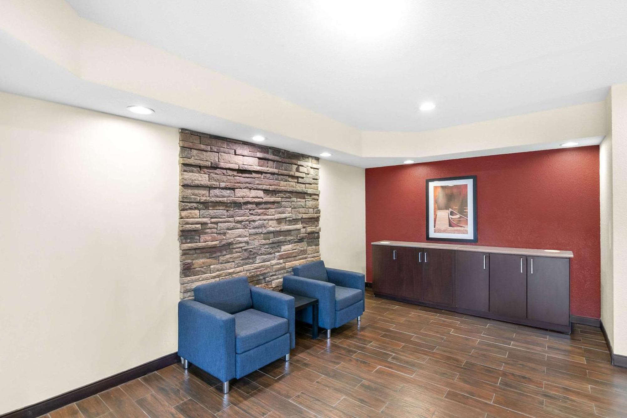 Quality Inn Куінсбері Екстер'єр фото