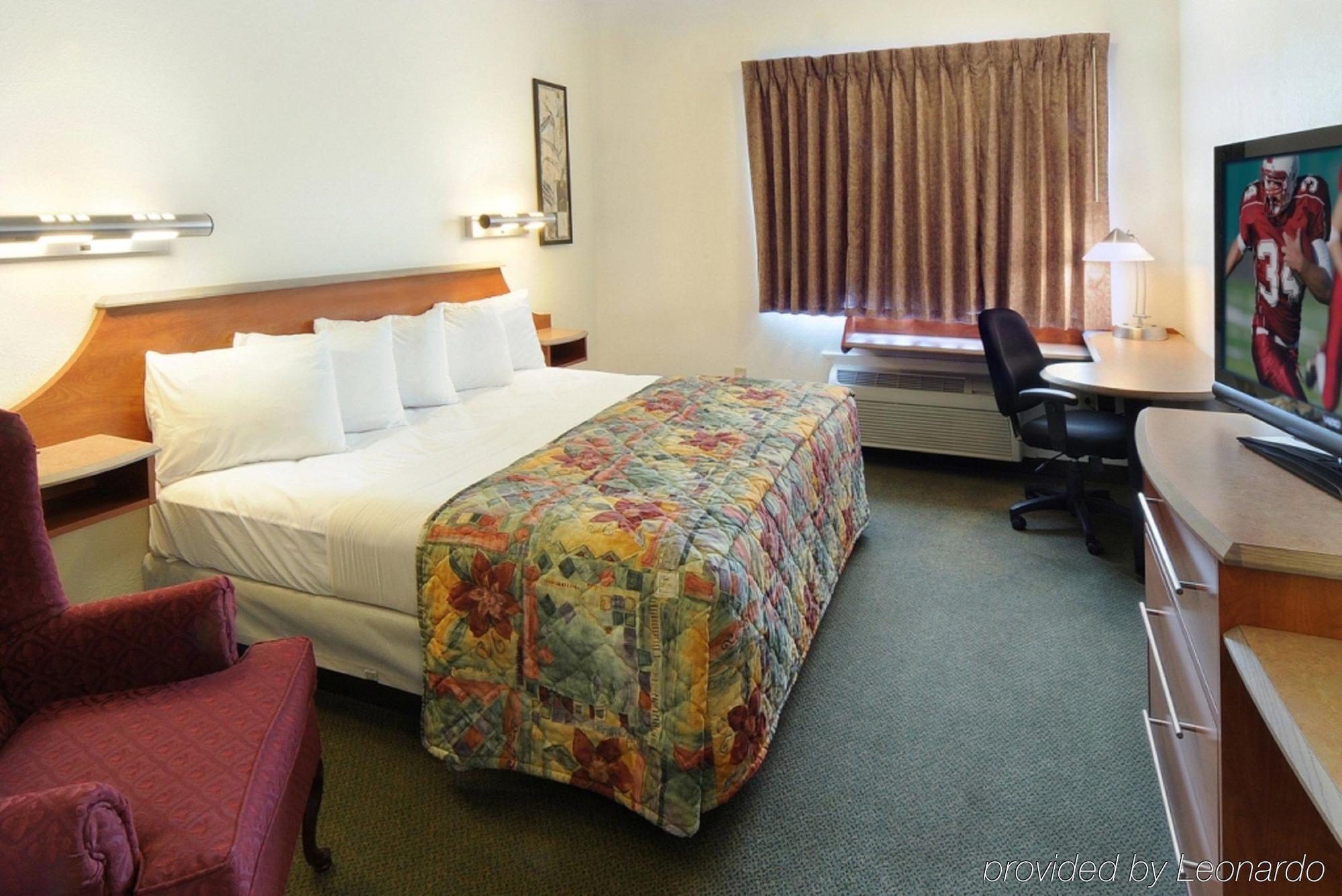 Quality Inn Куінсбері Номер фото